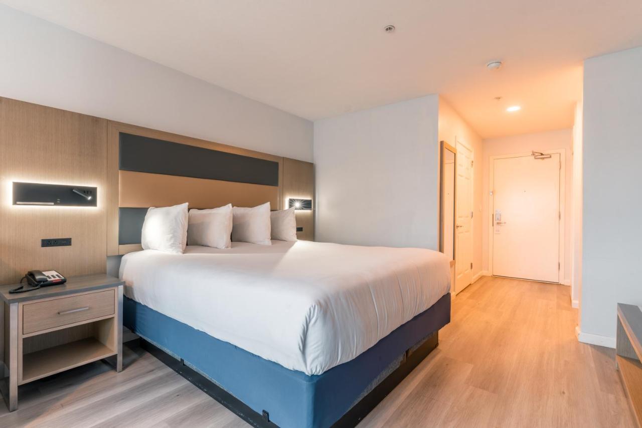 Hotel Aluxor Sfo, Shuttle Service 2*