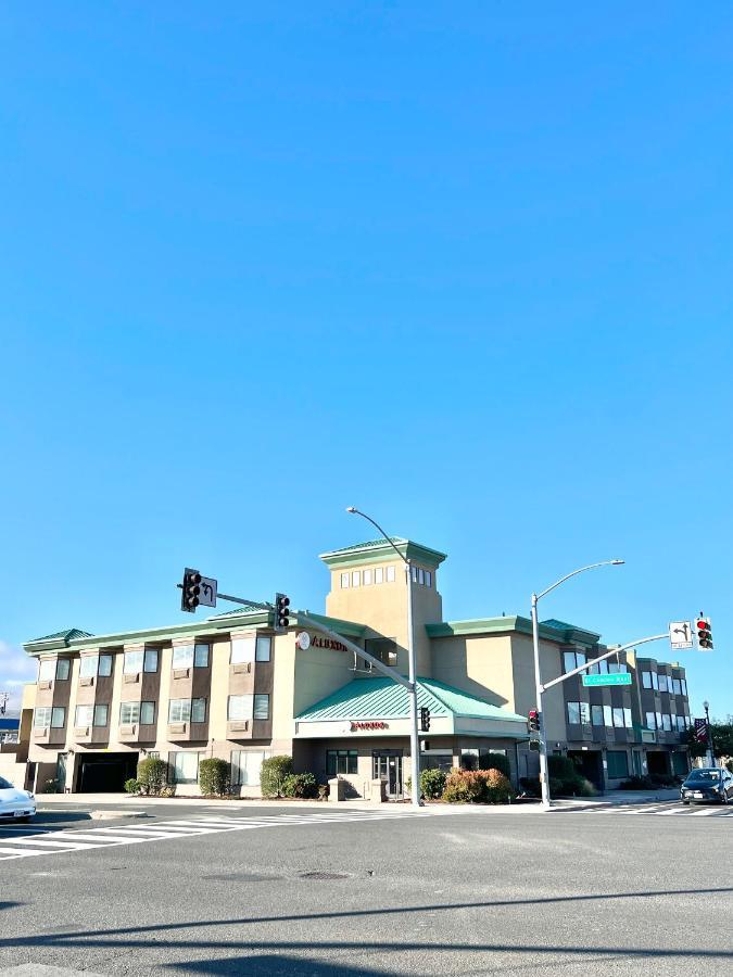 Aluxor Sfo, Sapphire Boutique Collection Hotel 2*
